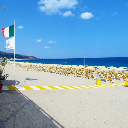 Aparthotel Calaghena *
