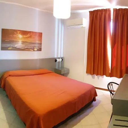 Aparthotel Calaghena *